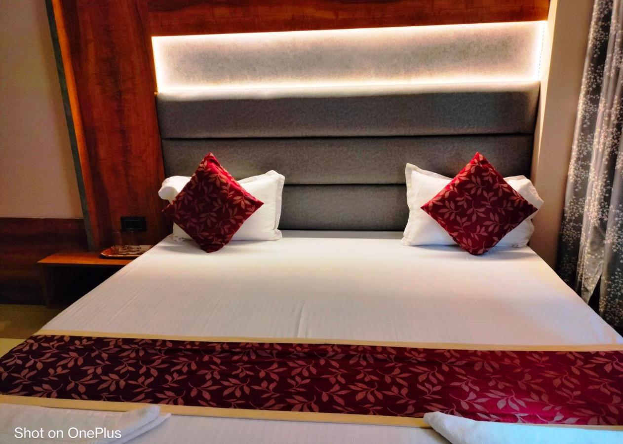 Hotel City Park Guwahati Zewnętrze zdjęcie